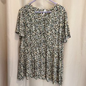 NWT seraphine maternity and nursing top US SIZE 14